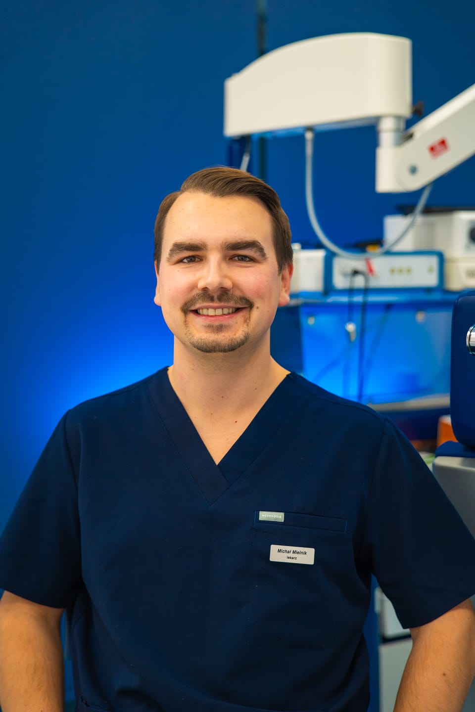 Portret dr. Michała Mielnika, lekarza laryngologa.